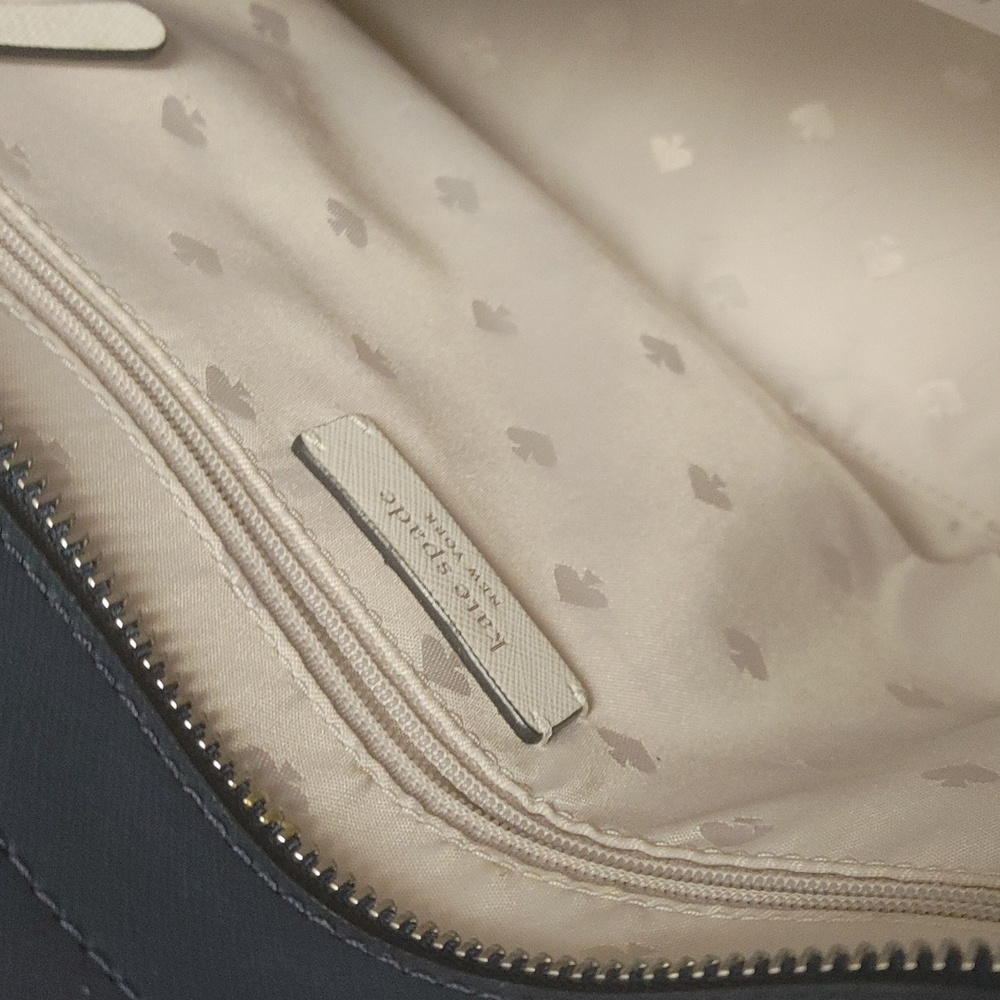 Kate Spade Purse - Picture 4 of 5